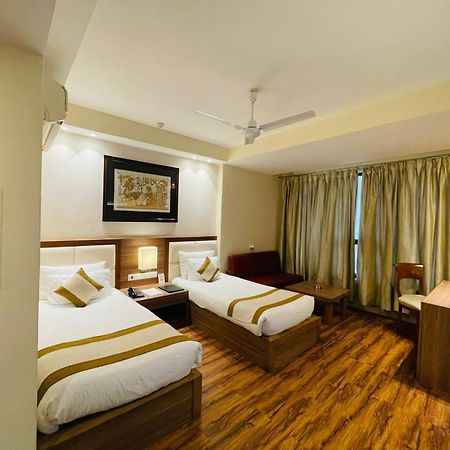 Sangai Continental Hotel Imphal Exterior photo