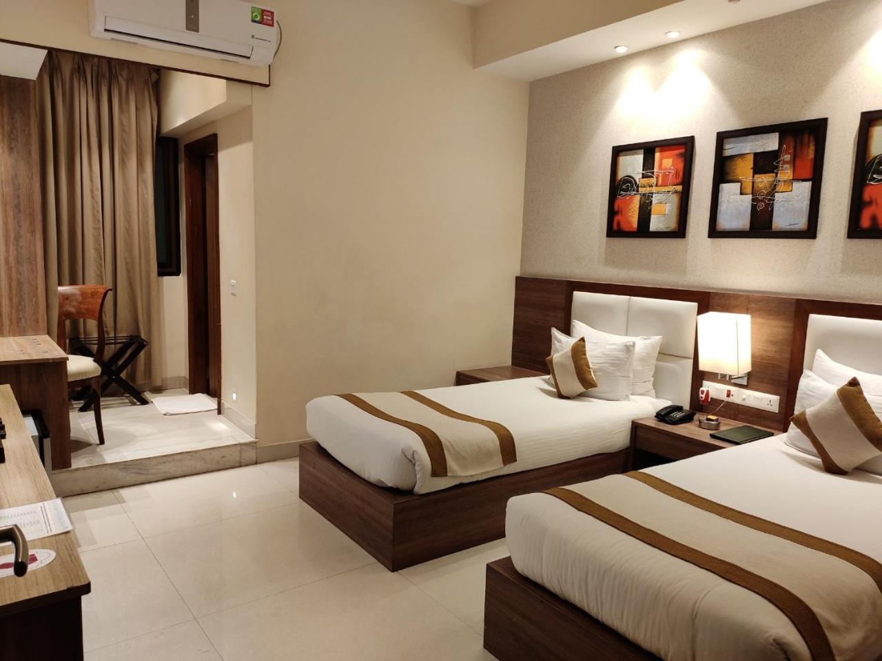 Sangai Continental Hotel Imphal Exterior photo