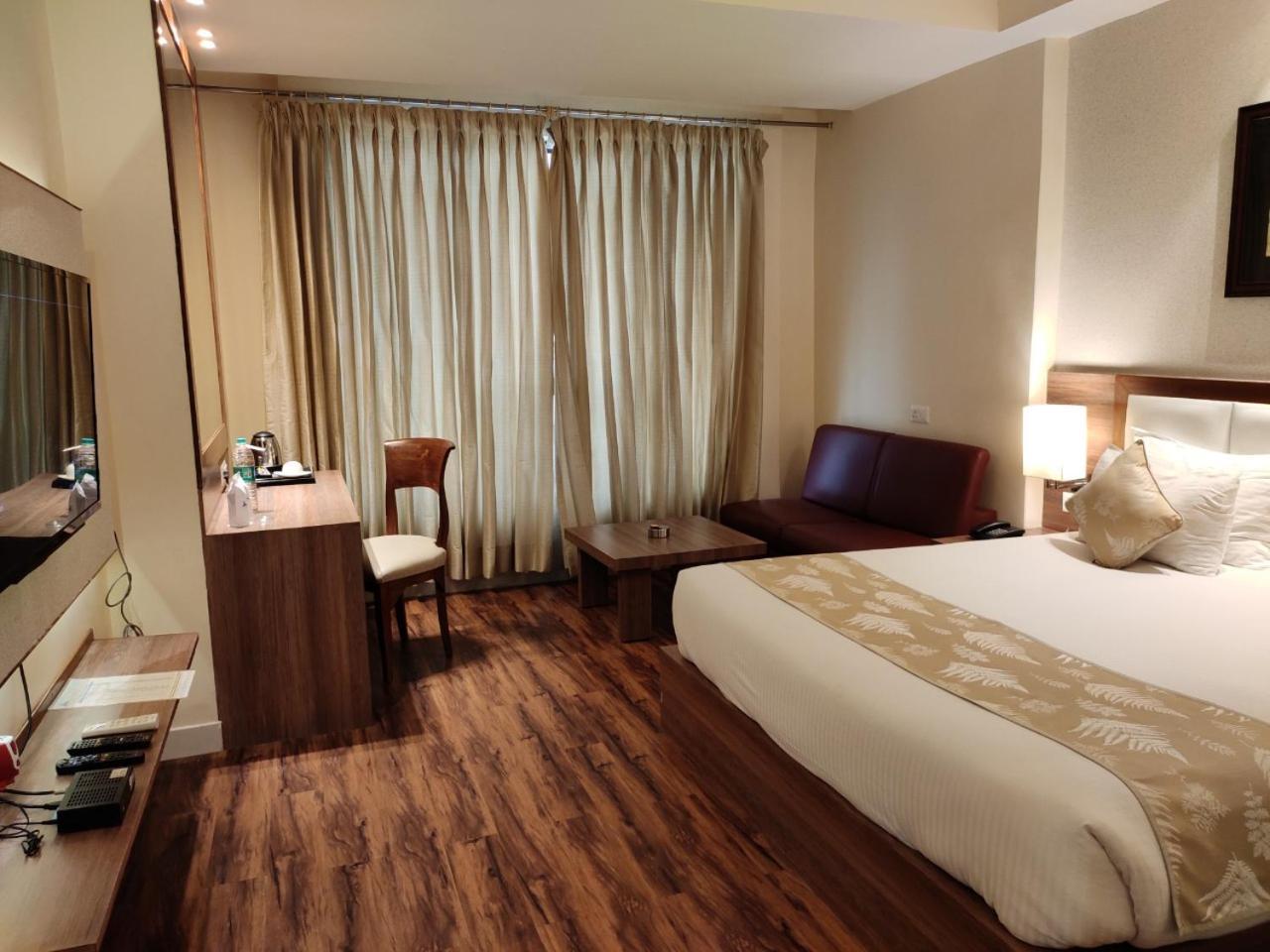 Sangai Continental Hotel Imphal Exterior photo