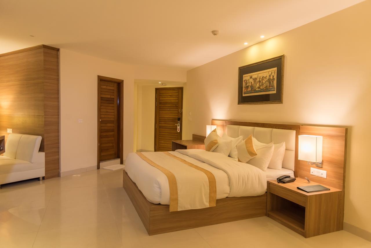 Sangai Continental Hotel Imphal Exterior photo
