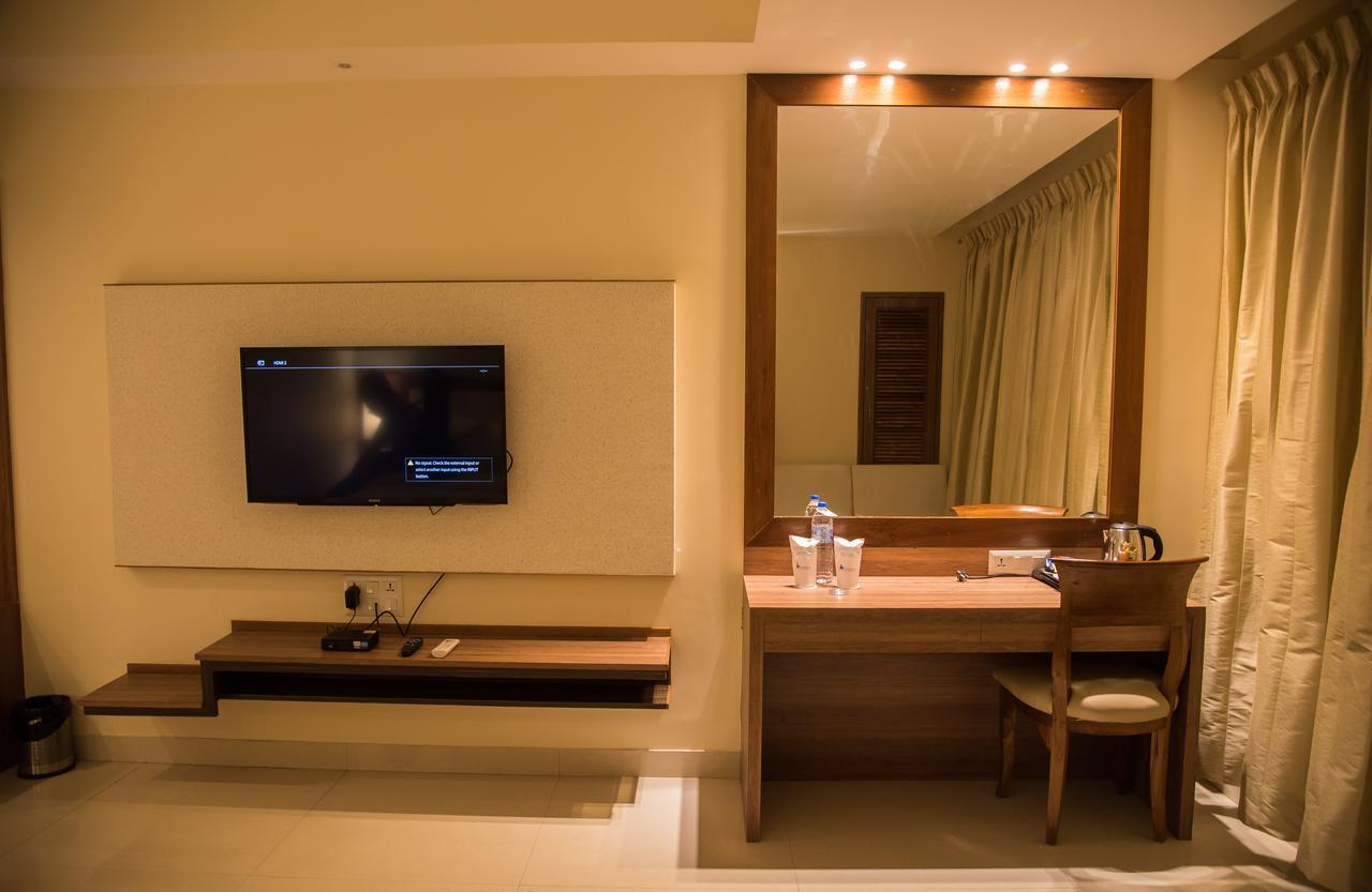 Sangai Continental Hotel Imphal Exterior photo