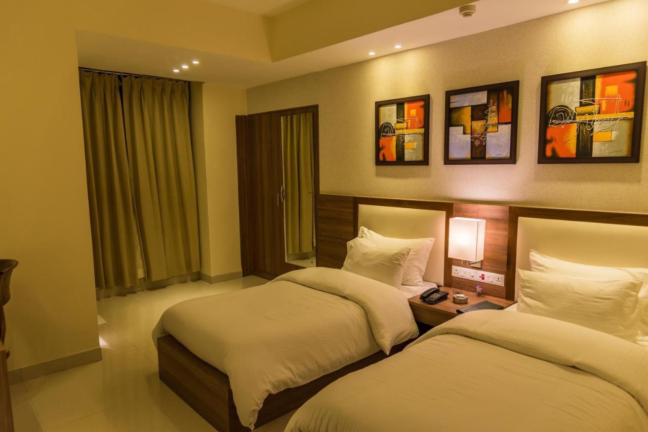 Sangai Continental Hotel Imphal Exterior photo